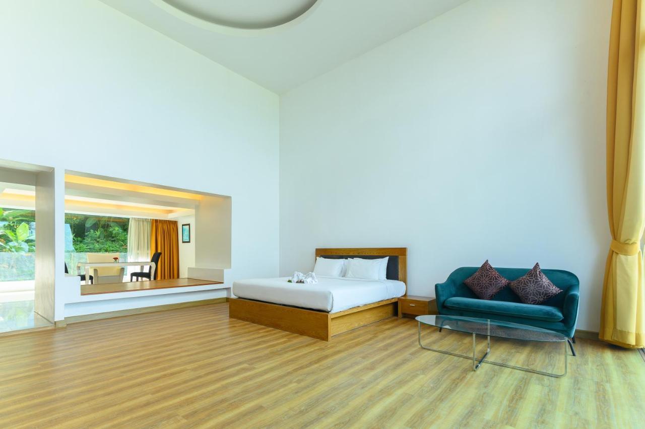 Hilltop Wellness Resort Kathu Bagian luar foto