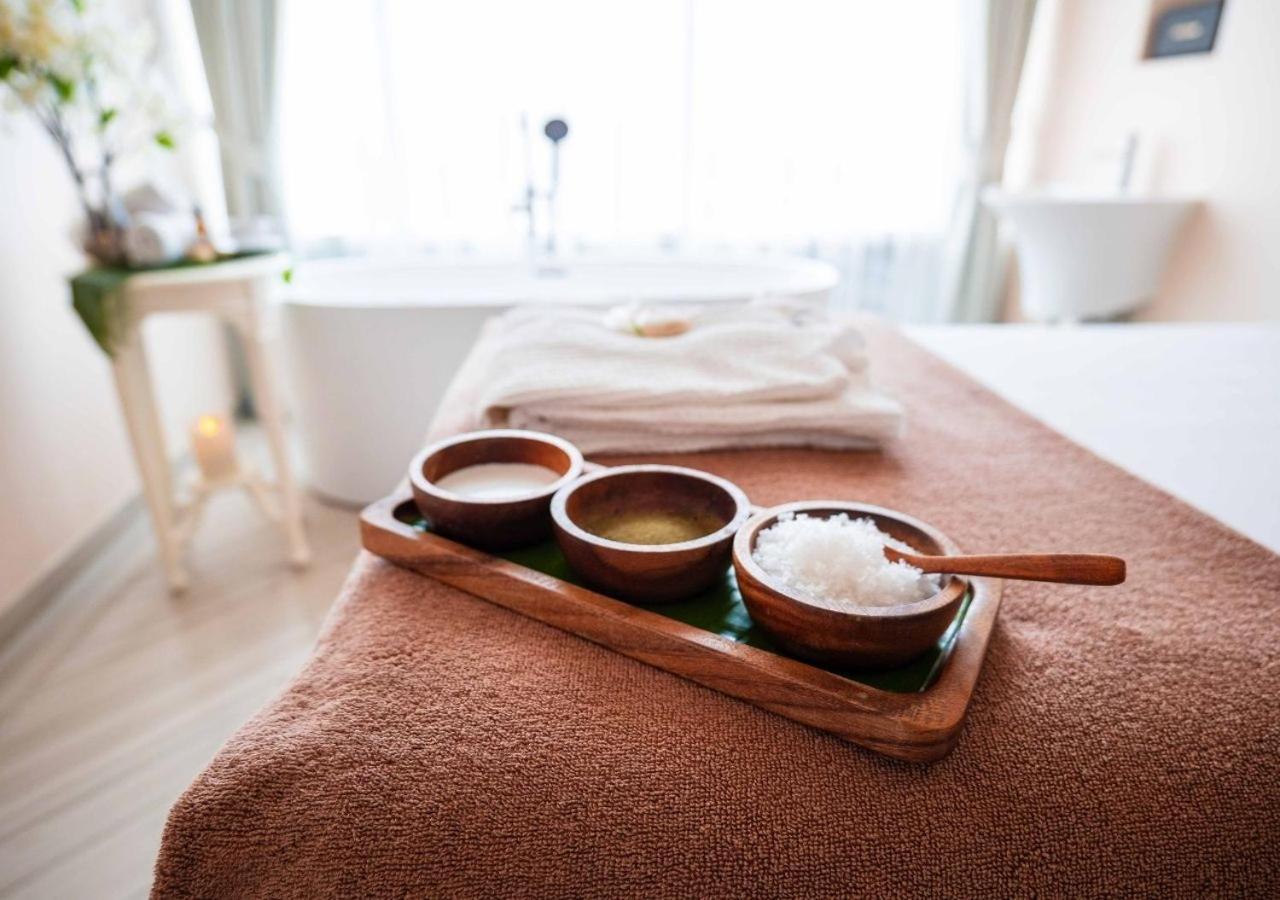 Hilltop Wellness Resort Kathu Bagian luar foto