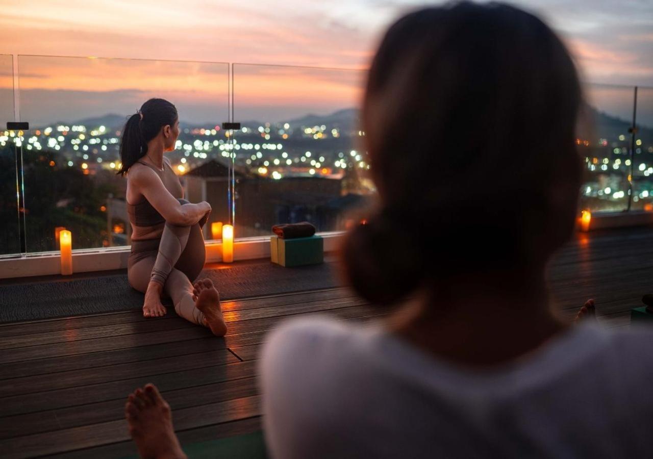 Hilltop Wellness Resort Kathu Bagian luar foto