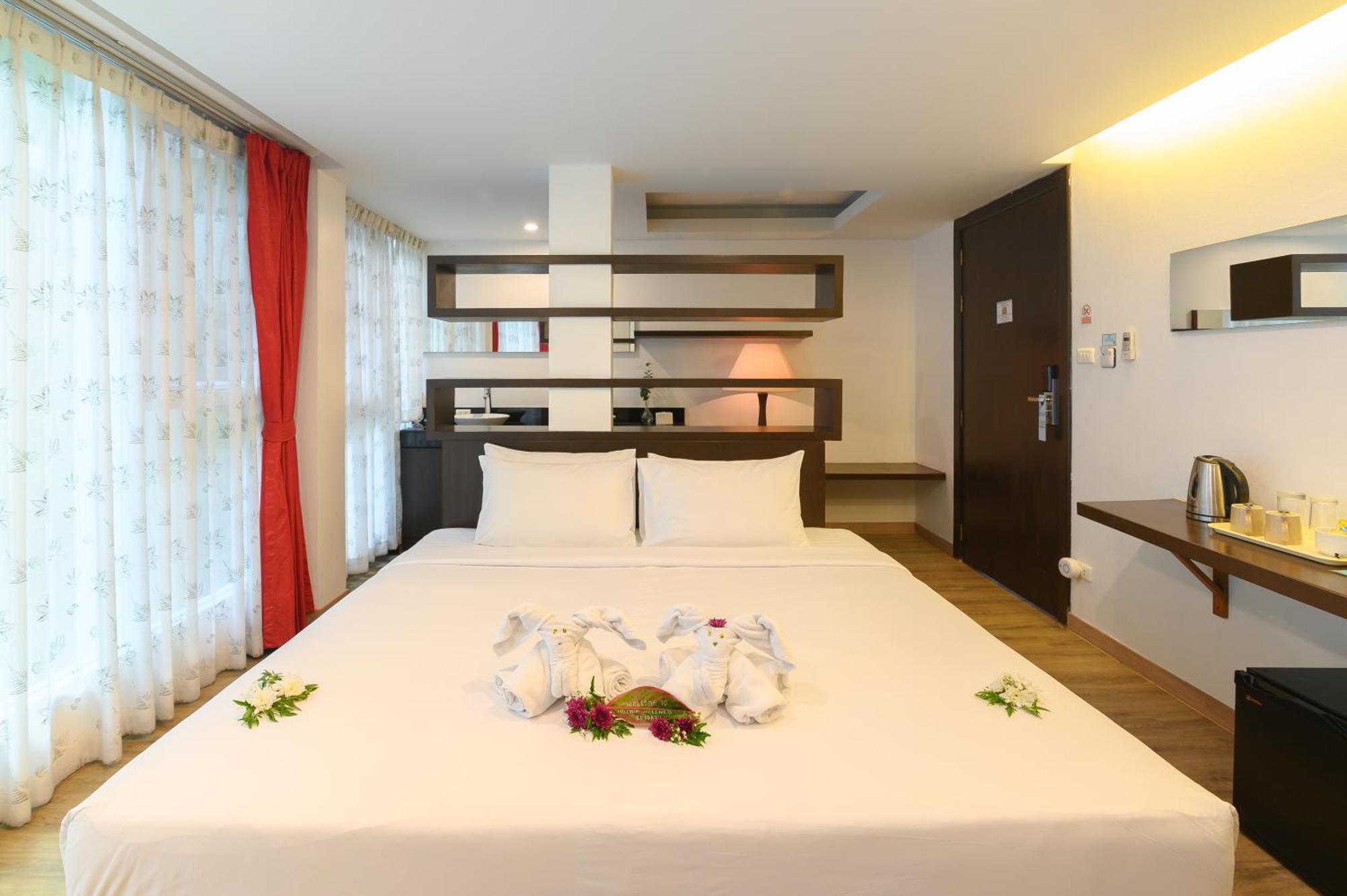 Hilltop Wellness Resort Kathu Bagian luar foto